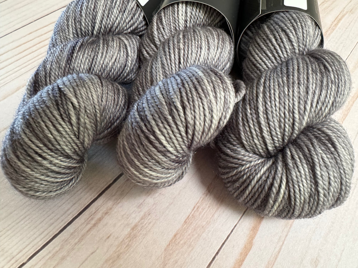 Julie Asselin - Leis DK - YourNextKnit