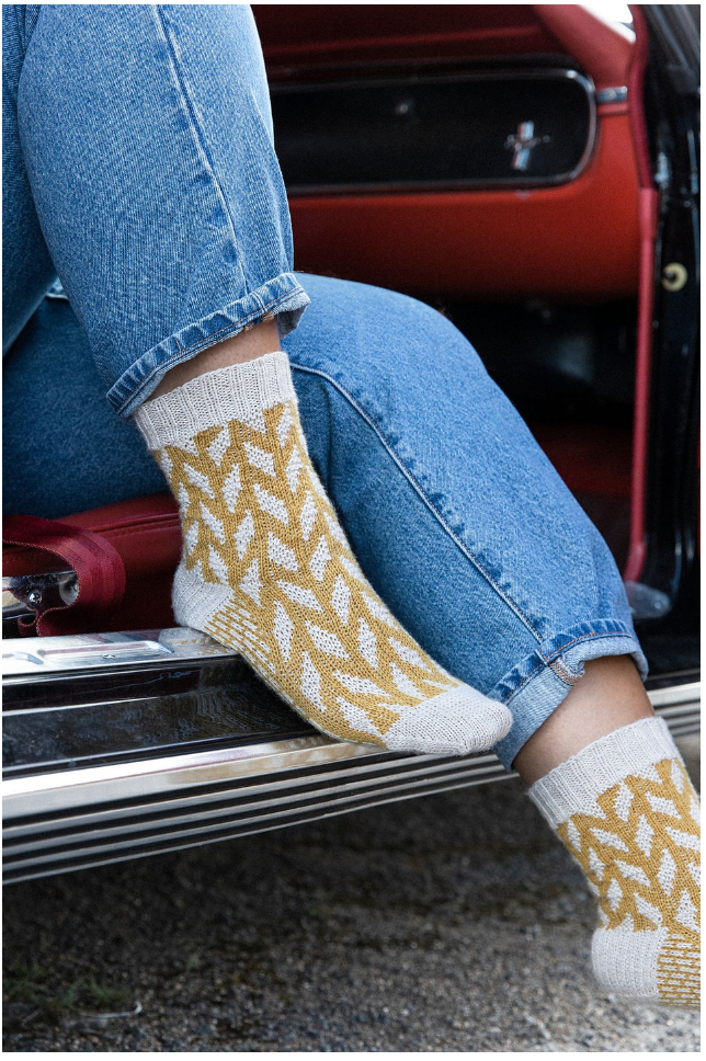 Laine - Autumn 2022 - YourNextKnit