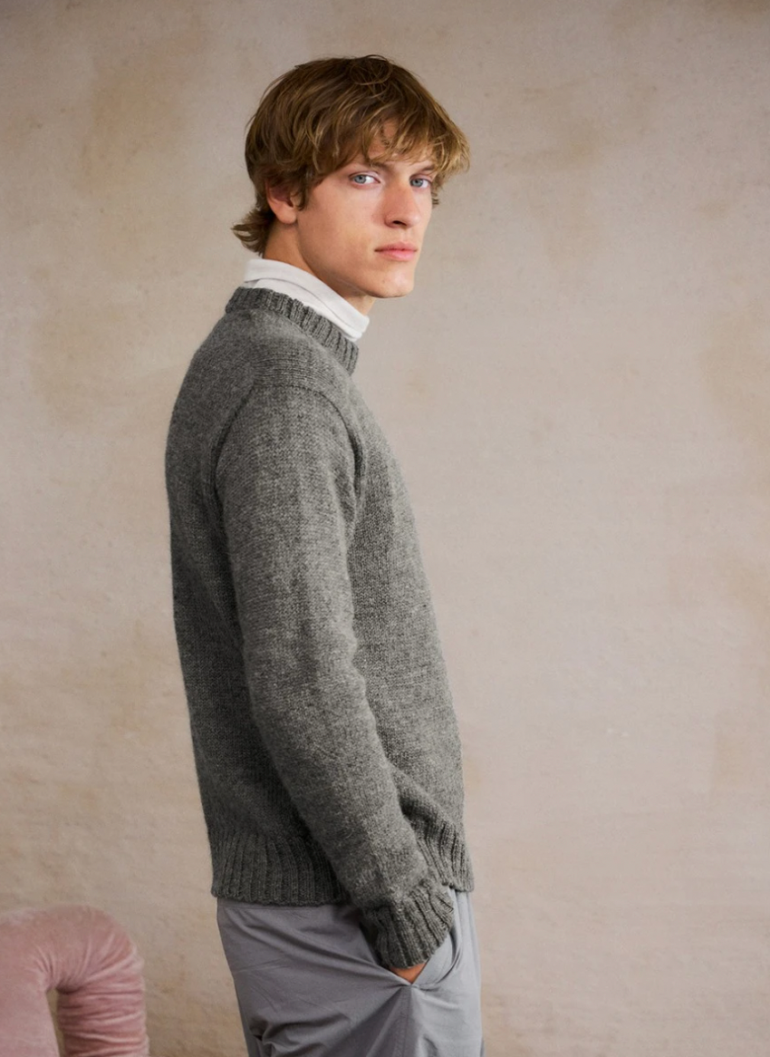 Sandnes Garn - Single Pattern Booklet - 2412 No. 05 Brendan Sweater Man - YourNextKnit