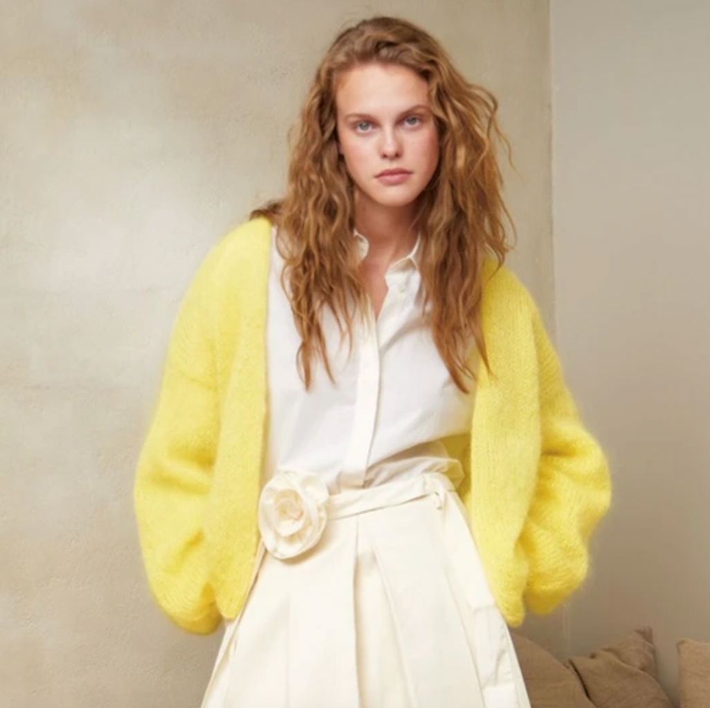 Sandnes Garn - Single Pattern Booklet - 2402 No. 01 Facile Cardigan - YourNextKnit